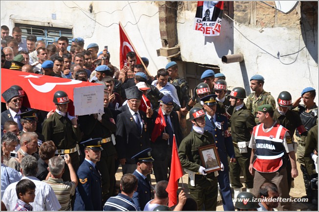 İznik Şehidini Uğurladı