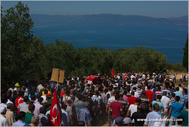 İznik Şehidini Uğurladı