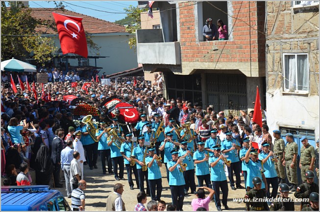 İznik Şehidini Uğurladı