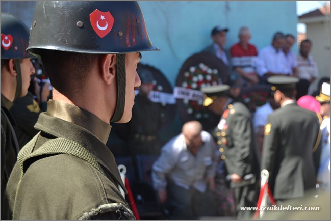 İznik Şehidini Uğurladı