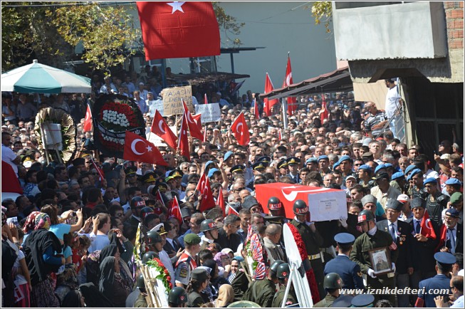 İznik Şehidini Uğurladı