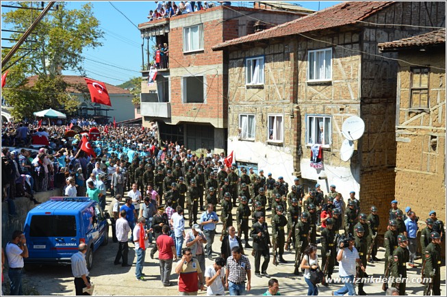 İznik Şehidini Uğurladı