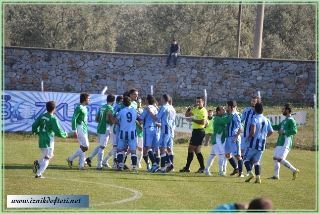 İznik Spor Son Dakikada Güldü
