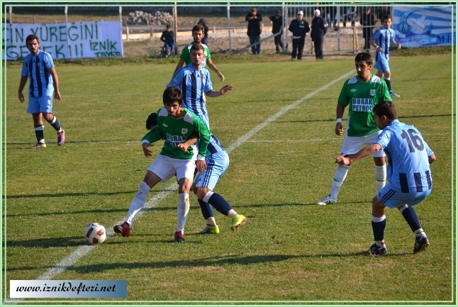 İznik Spor Son Dakikada Güldü