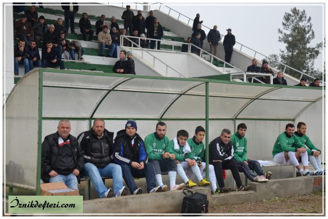 İznik sporda liderlik keyfi devam ediyor