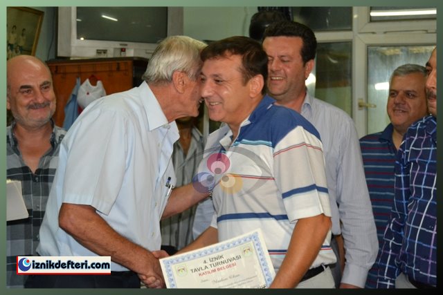 İznik Tavla Şampiyonu Aydoğdu Oldu