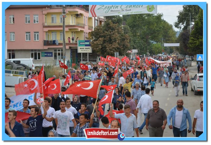 İznik Tek Yürek Teröre Lanet Okudu