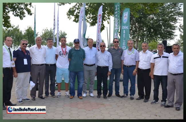 İznik Triatlon Yarışlarını Başarı İle Tamamladı