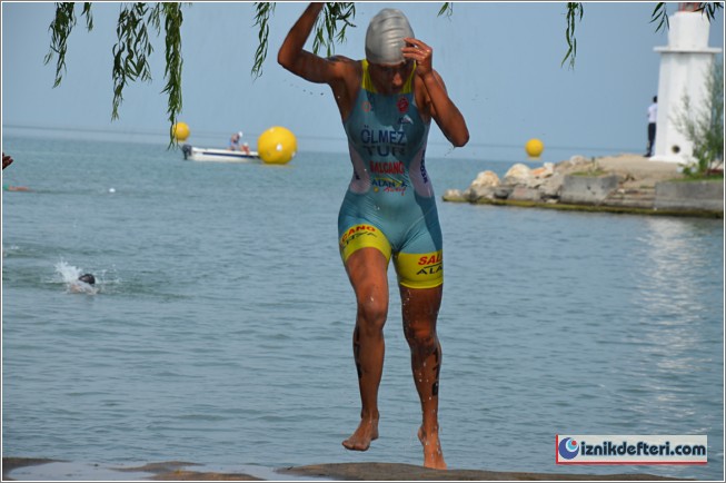İznik Triatlon Yarışlarını Başarı İle Tamamladı