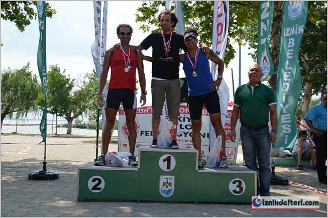 İznik Triatlon Yarışlarını Başarı İle Tamamladı