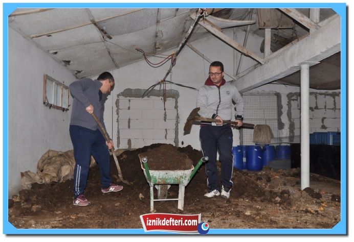İznik,Kaliforniya Solucanı İle Tanıştı