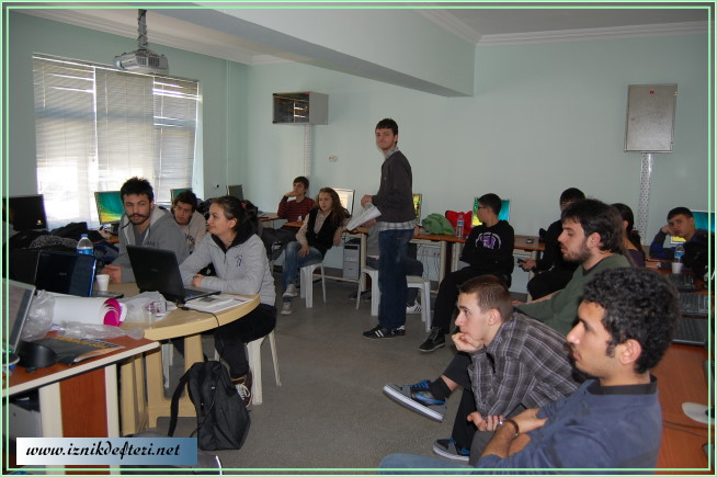 İznikli Gençlerden Bilgisayar Eğitmenliği