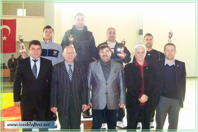 İznikspor Güreş Takımımız Takım Halinde İkinci Oldu.