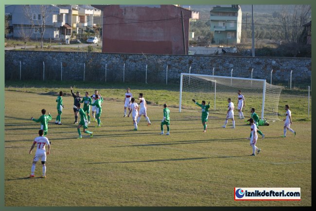 İznikspor Hız Kesti