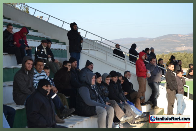 İznikspor Hız Kesti