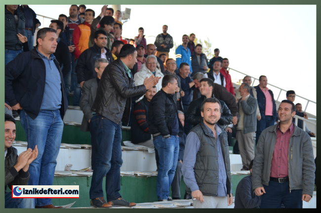 İznikspor İlk Maçına Puanla Başladı