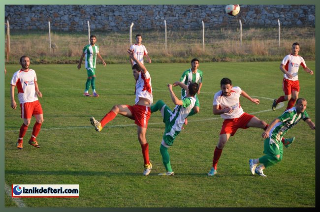 İznikspor İlk Maçına Puanla Başladı