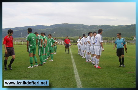 İznikspor Kaldığı Yerden (İznikspor 4 Yenikaraman 0)