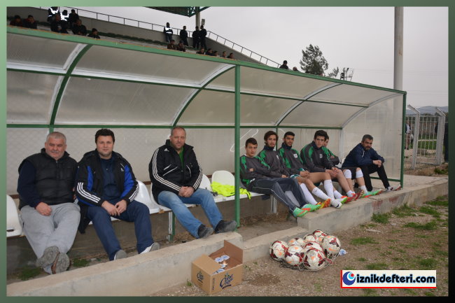 İznikspor  Play-Off&#39u Garantiledi (4-1)