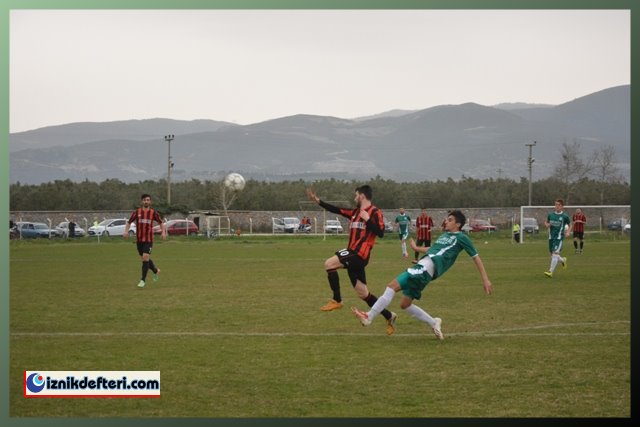 İznikspor  Play-Off&#39u Garantiledi (4-1)