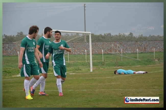 İznikspor Play-Off'u Garantiledi (4-1)