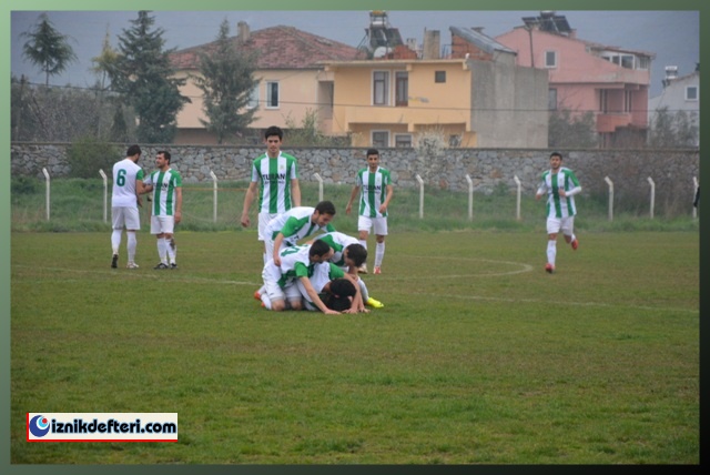 İznikspor, Prestij Maçında  3 Puan Daha Aldı