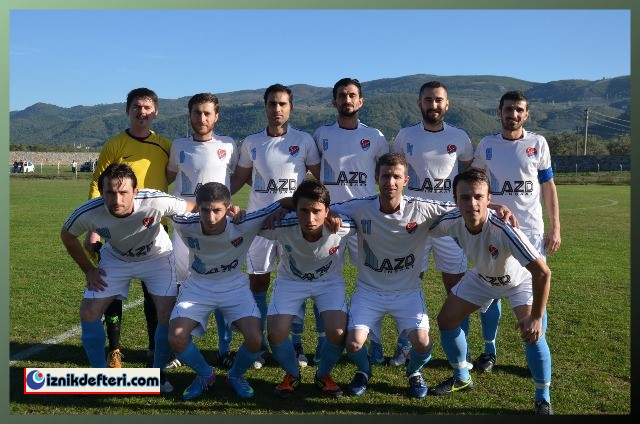 İznikspor Puan Almaya Devam Ediyor