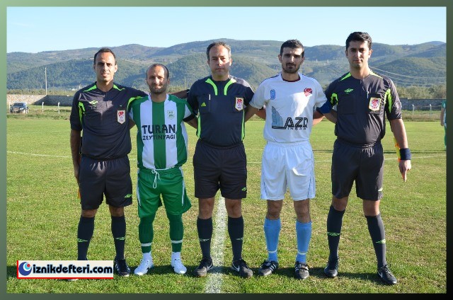 İznikspor Puan Almaya Devam Ediyor
