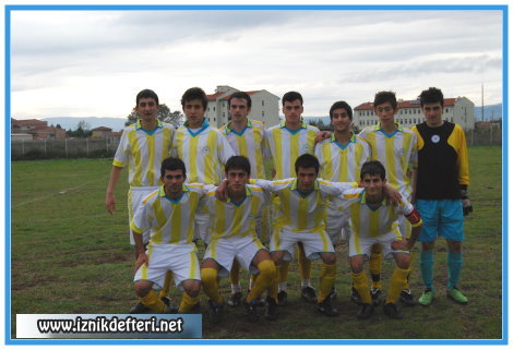 İznikspor U19&#39lar Play Of&#39a Göz Kırpıyor