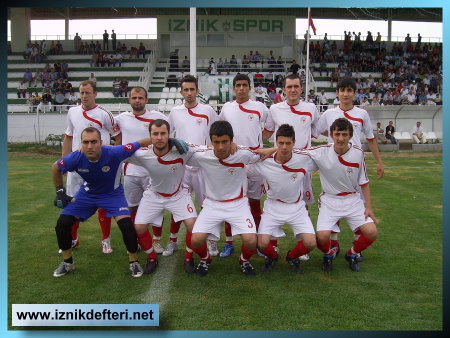 İznikspor Yeniden Süper Amatörde