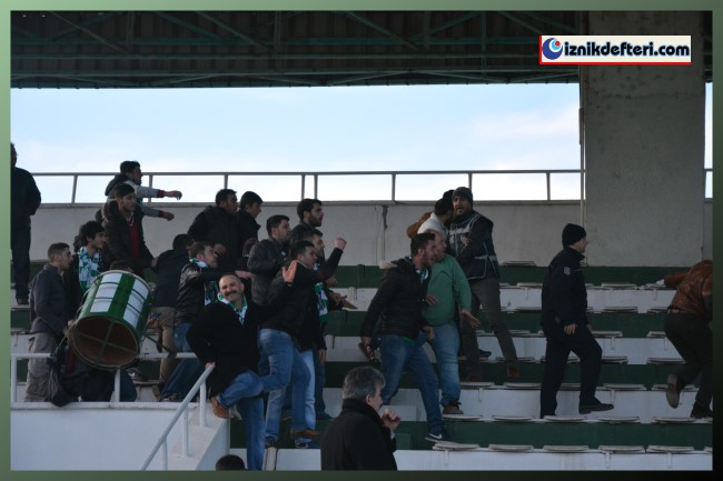 İznikspor Zorlu Maçtan Puan Çıkarmayı Başardı