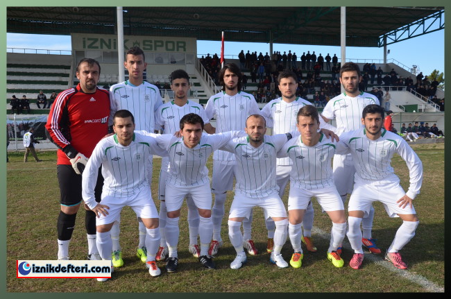 İznikspor Zorlu Maçtan Puan Çıkarmayı Başardı