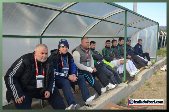 İznikspor Zorlu Maçtan Puan Çıkarmayı Başardı