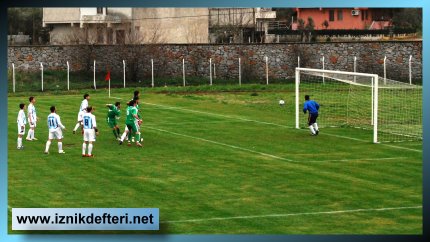 İznikspor&#39dan Süper Başlangıç (8 0)