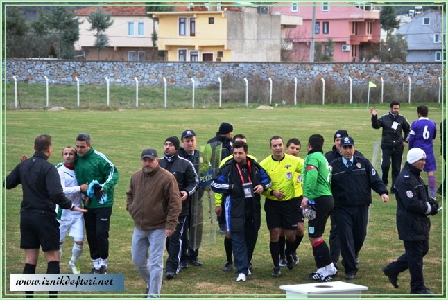İznikspor’u Kendi Sahasında Demirspor Devirdi