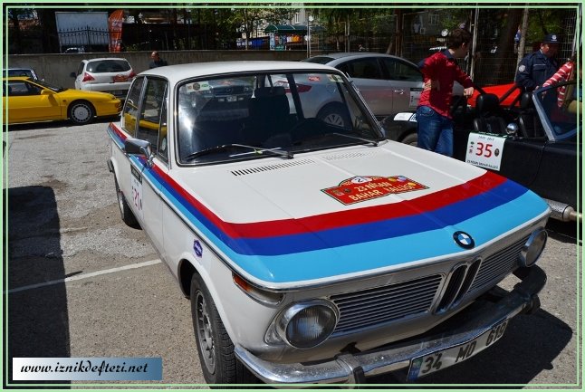 İznik’ten  Klasik Otomobiller  Geçti