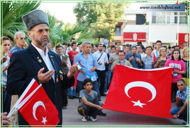 İznik’ten teröre lanet yağdı