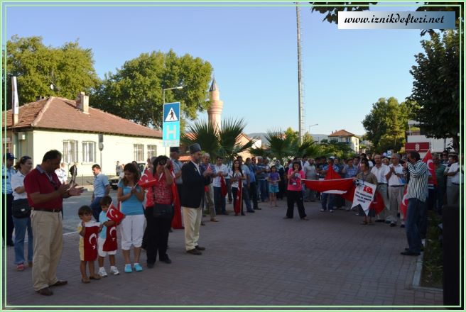 İznik’ten teröre lanet yağdı