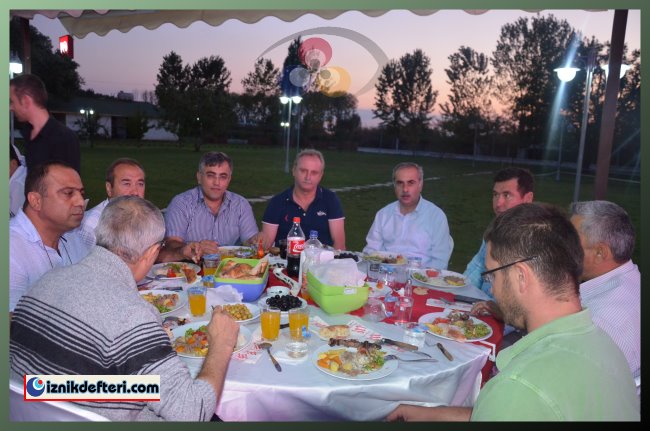 İztim İftarda Bir Araya Geldi