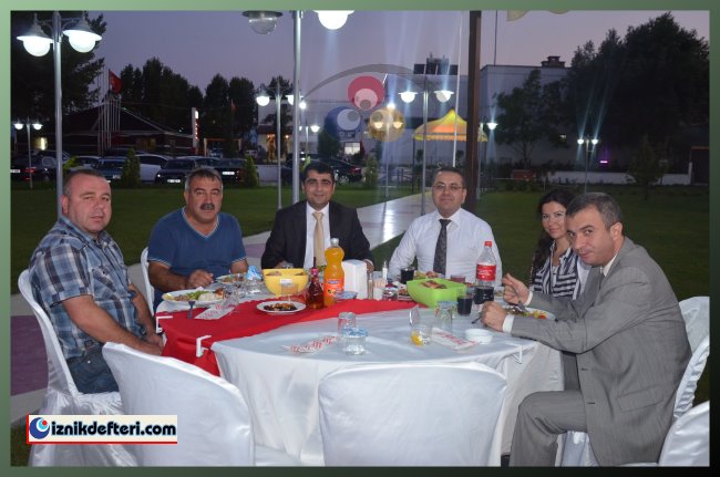 İztim İftarda Bir Araya Geldi