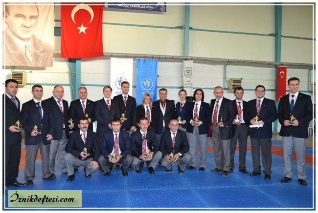 Karateciler İznik'te Ter Attı