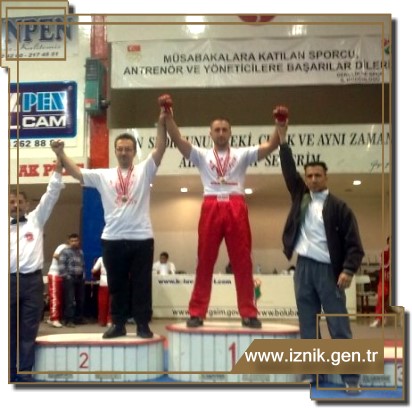 Kick Boks'ta Şampiyon İznik'ten Çıktı