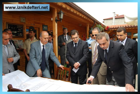 Kırgızistan Geçici Hükümeti Başkan 1. Yard. Atambayev, İznik&#39te