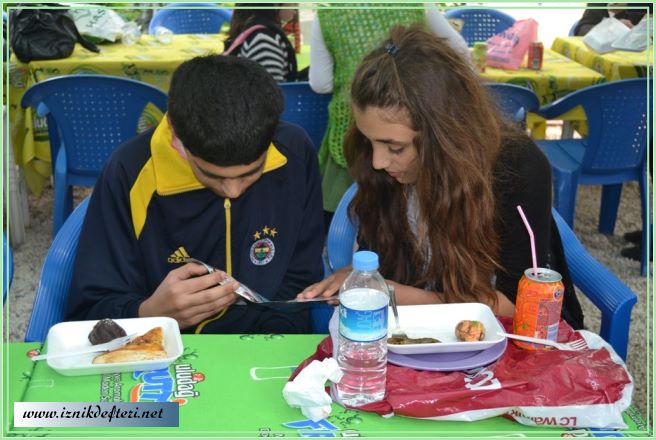 Komşu İlçeden Moral Takviyesi