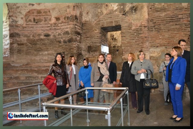 Komutan Eşlerinden İznik'e Kültür Gezisi