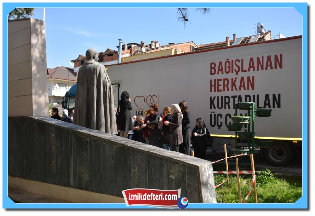 Kutlamalara Kızılay  Engeli