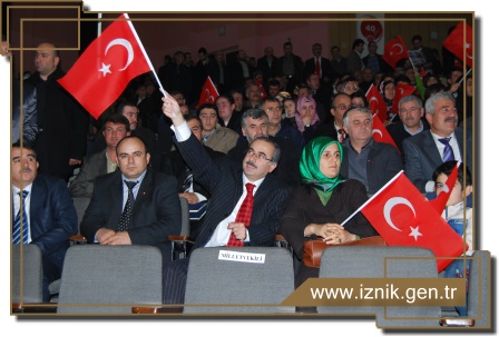 MHP Aday Tanıtım Toplantısında Gövde Gösterisi