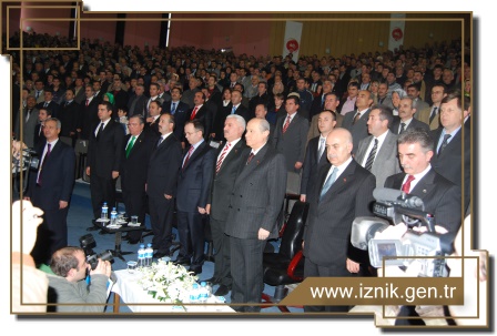 MHP Aday Tanıtım Toplantısında Gövde Gösterisi