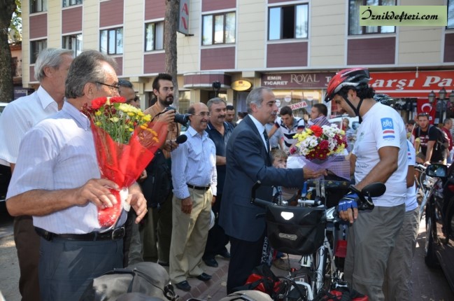 Minik Gezgin’den Büyüklere Ders, Bisiklete Bin, Dünyayı Kurtar