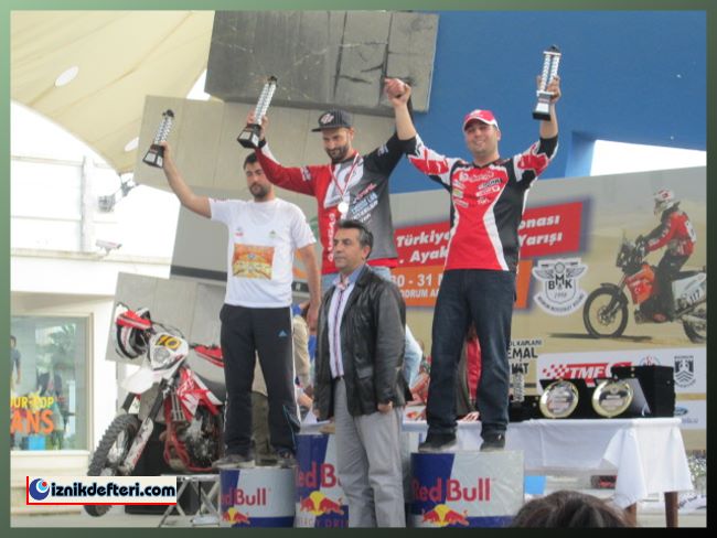 Motosiklet Kulübü Enduro Yarışlarından Kupalarla Döndü